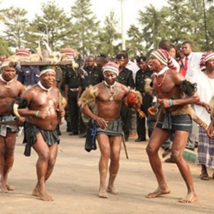 Abia war dance